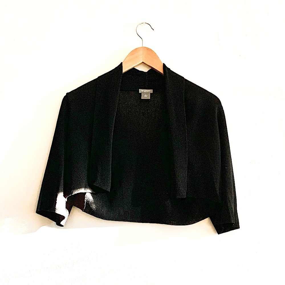 ANN TAYLOR - Petite Short Cardigan!